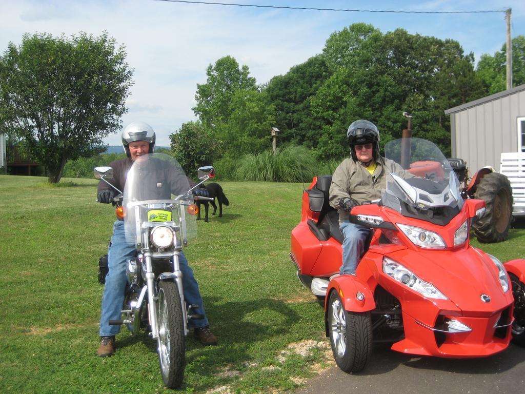 Wolf Creek Farm B&B And Motorcycle Manor At Wolf Creek Farm, Llc Арарат Экстерьер фото